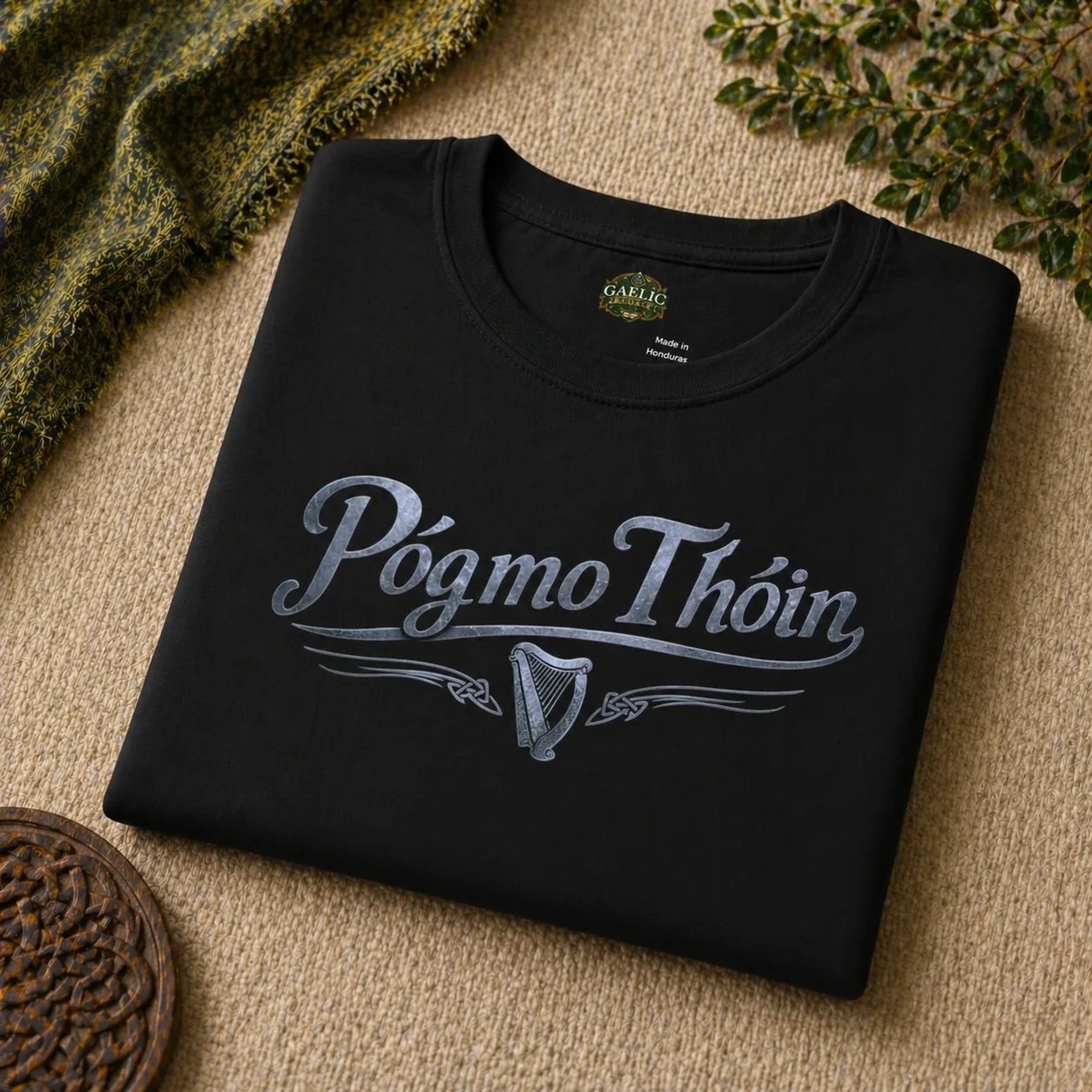 Póg Mo Thóin T-Shirt – Gaelic Generations
